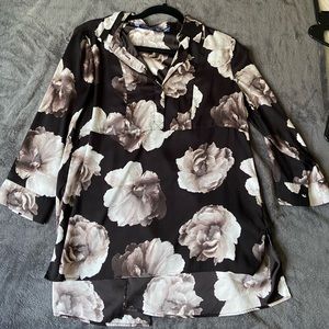 Lightweight Long Sleeve - Vera Wang!!